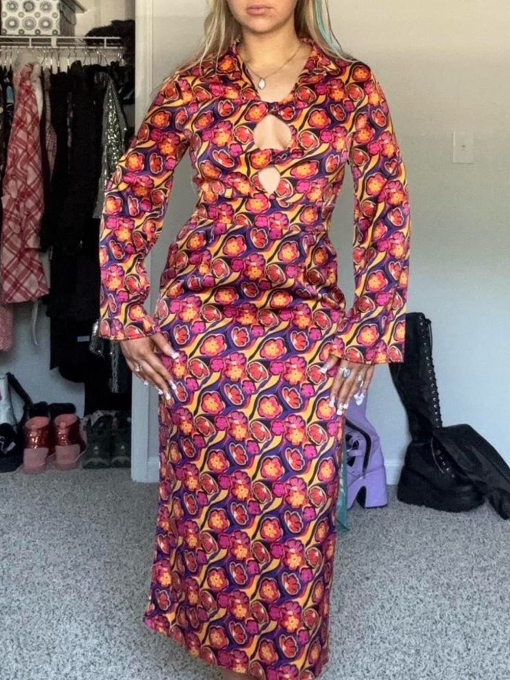 Nasty Gal Pink Multi Floral Keyhole Long Sleeve Maxi Dress with Cutouts Size 6